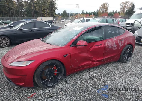 2024 Tesla Model 3 Performance All-Wheel Drive z USA, uszkodzony, nr VIN 5YJ3E1ET9RF897132